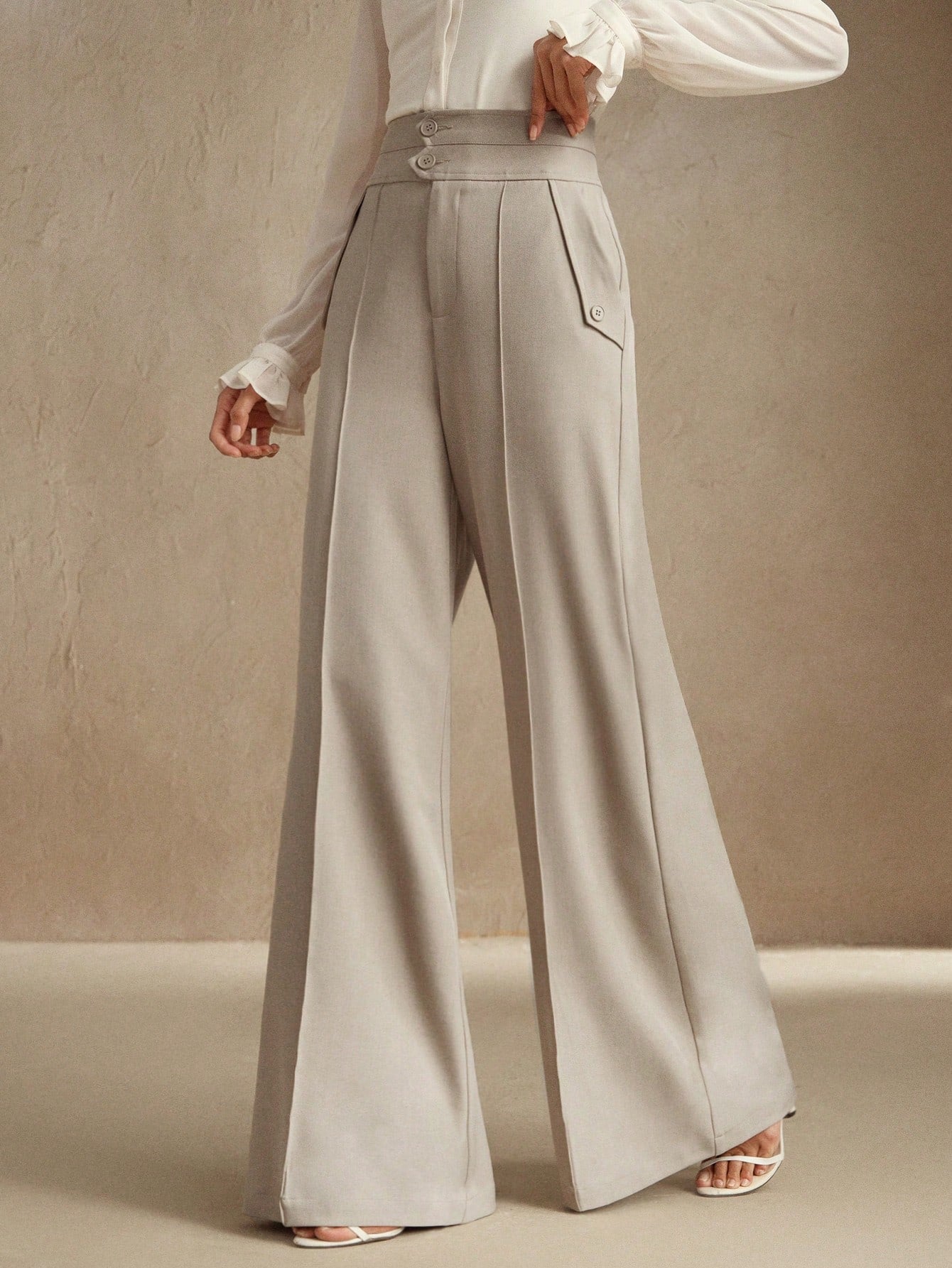 Anewsta Calças Elegantes de Cintura Alta e Flare para Mulher com Abotoamento Duplo, Adequado para Outfit de Ano Novo