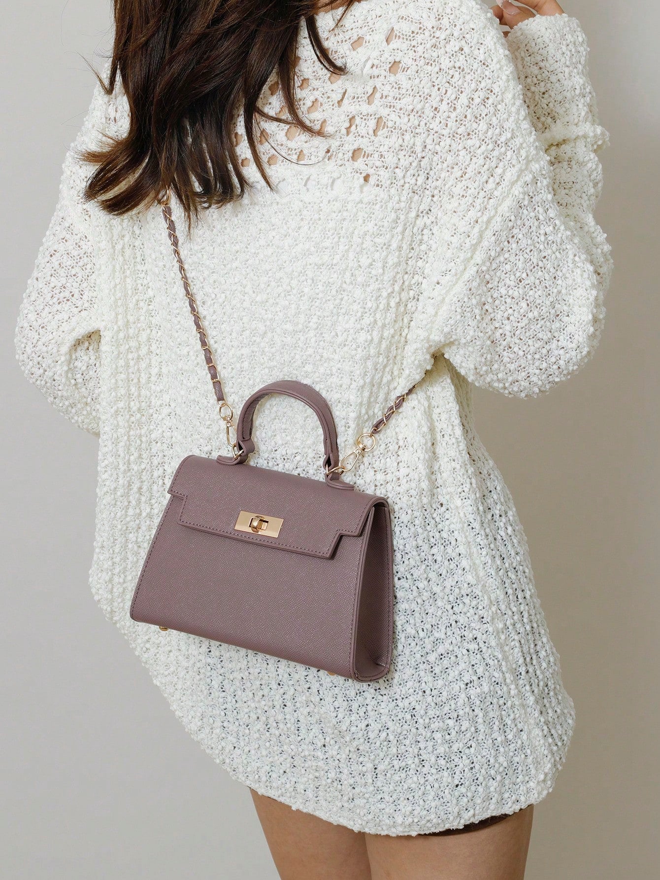 Nova Bolsa Feminina Padrão Crocodilo Brilhante, Grande Capacidade, Moda e Elegante, Acompanha Lenço Estiloso, Pode Ser Usada Como Bolsa de Ombro, Preta