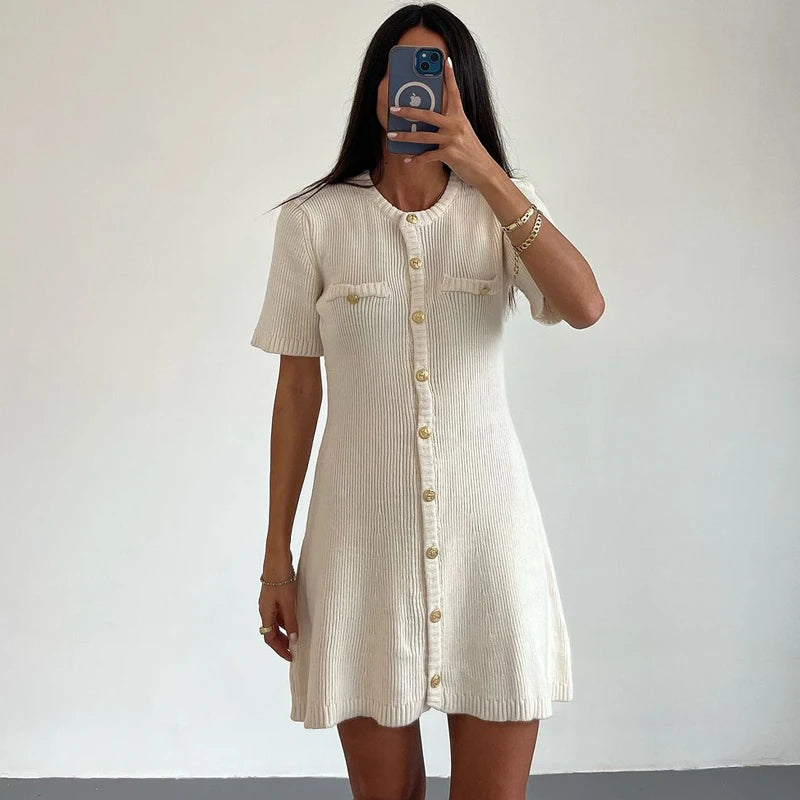 Branco elegante malha mini vestido para mulheres botão de metal sexy magro costela camisola vestido festa de férias roupas outono 2024 novo