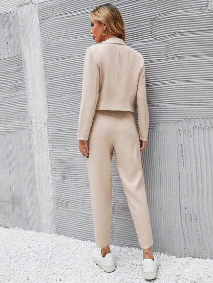 Chiquease Conjunto de paletó curto feminino de cor alperce e calça de terno com bolsos frontais plissados