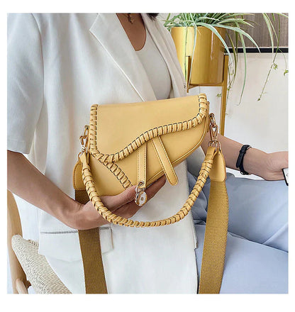 Women’s Bag – Combining Style